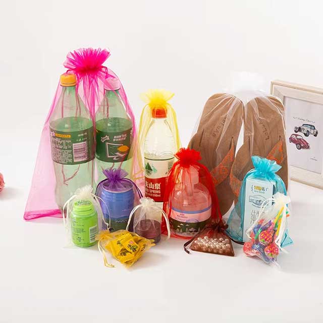 100PCS Christmas Organza Gift Bags – Drawstring Pouches for Party Favors, Jewelry, Candy & Holiday Packaging