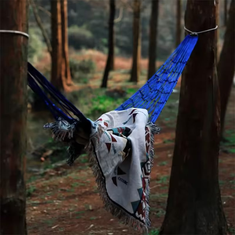 Relax in Nature: Outdoor Hammock for Comfort and Serenity