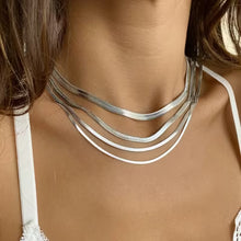 Collier pour femme en acier inoxydable argenté à motif serpent, largeur 2/3/4/5 mm (EGN149)