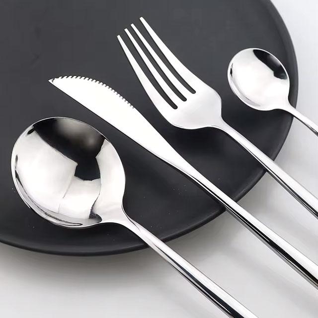 24PCS Black Handle Silver Cutlery Set – Stainless Steel Flatware with Knife, Fork & Spoon for Dining & Gift