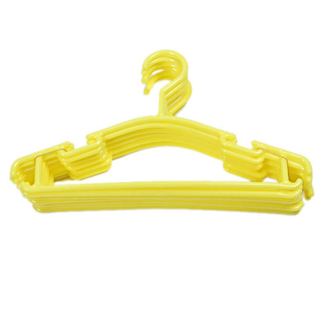 5-Pack Durable Plastic Hangers for Baby & Child – Sturdy, Kid-Friendly Wardrobe Hooks