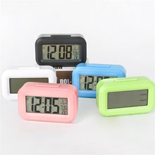 Réveil numérique LED moderne – Horloge électronique de bureau multifonction avec date, température et calendrier – Horloge de chevet silencieuse pour chambre – Décoration élégante pour la maison et le bureau (blanc / noir / bleu / rose / vert)