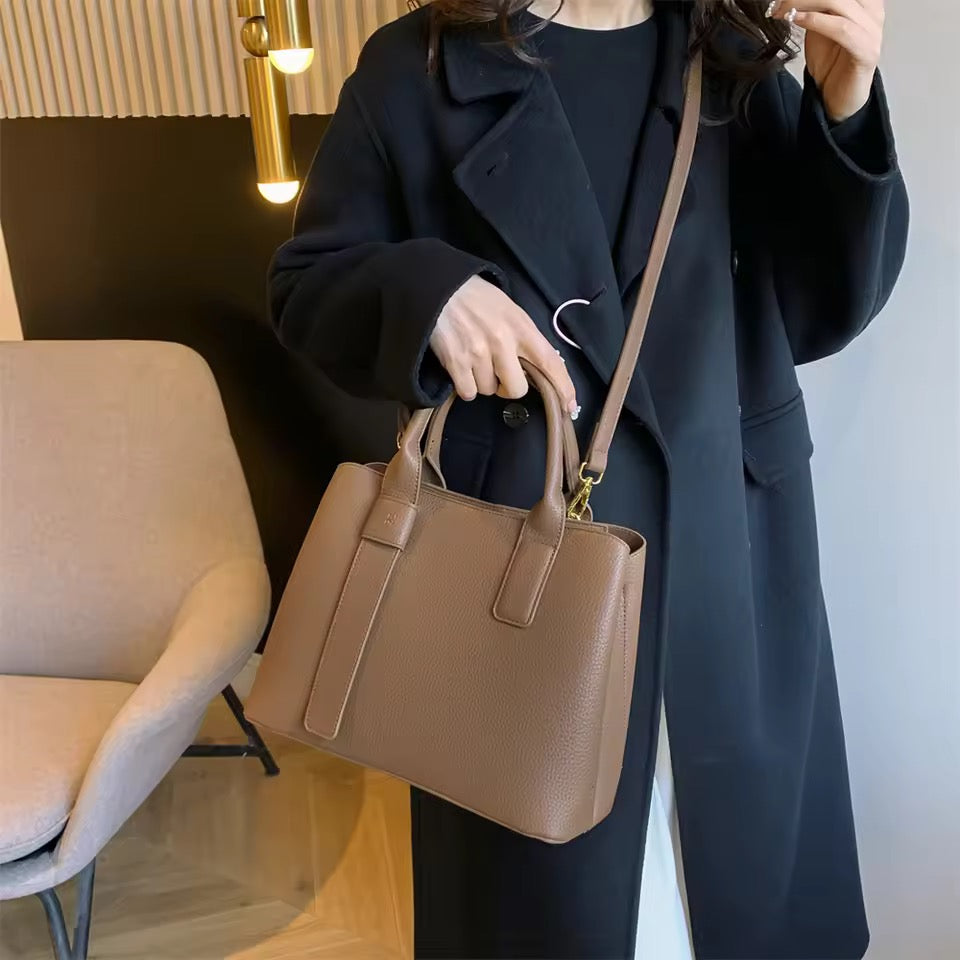 Fashion Versatile Large Capacity Shoulder Leather Bag (EGB0129)
