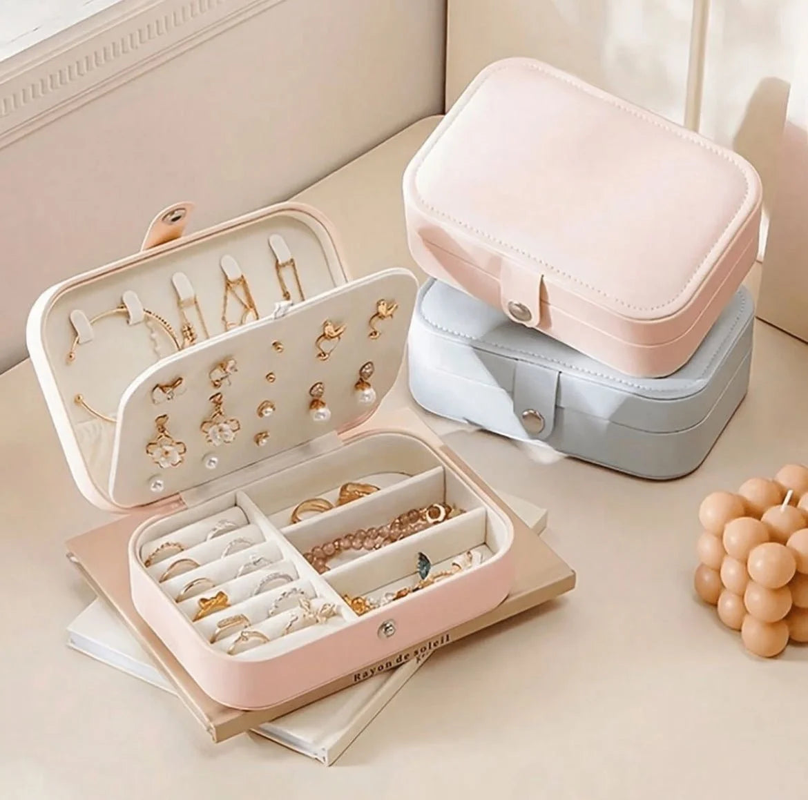 Portable Jewelry Organizer Box – Travel Jewelry Storage Case for Rings, Earrings & Necklaces