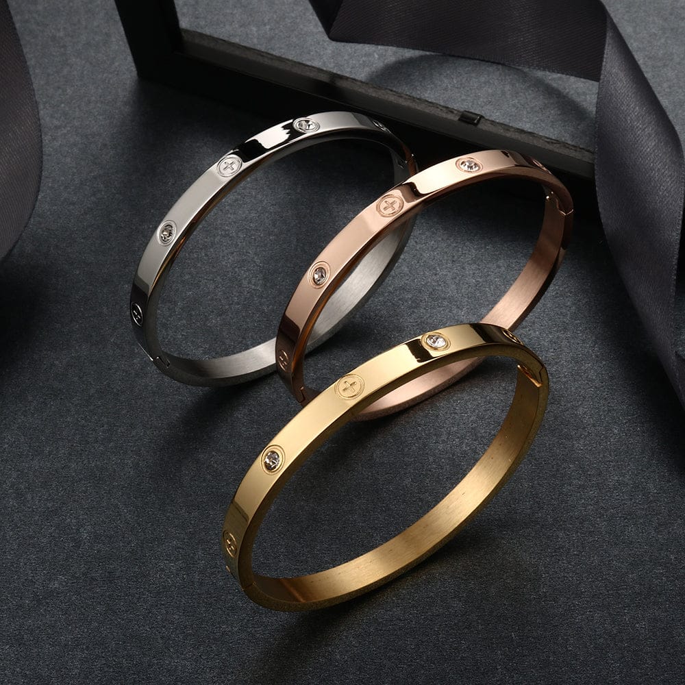 سوار نسائي من الفولاذ المقاوم للصدأ مرصع بالزركون (EGBT354)