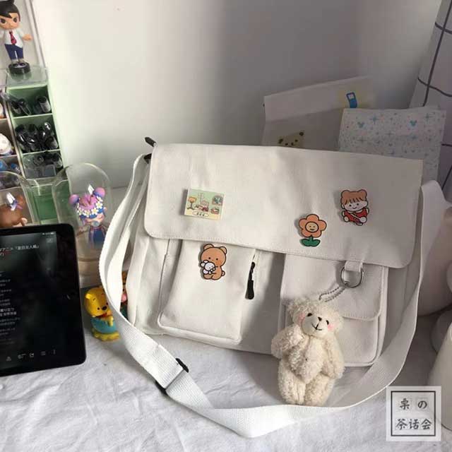 Japanese Harajuku Retro Girl Messenger Bag – Cute Canvas Shoulder Bag for Students & Women