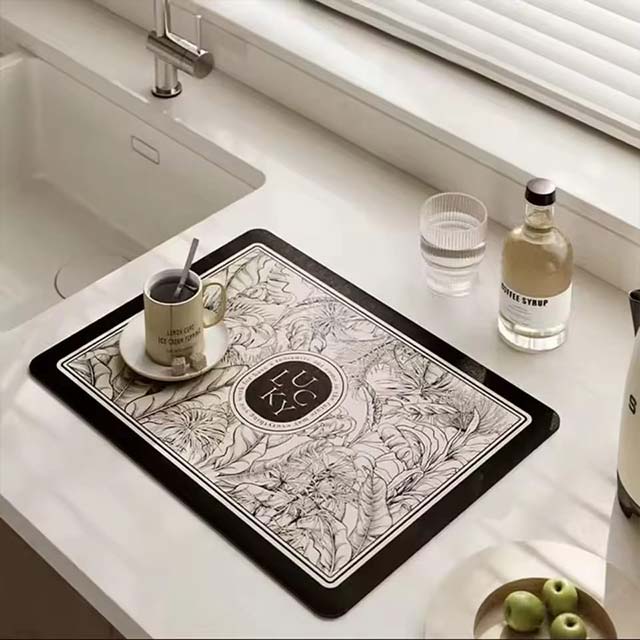 Absorbent Kitchen Drying Mat – Drainage Mat for Cups, Bottles, Tableware & Coffee Bar