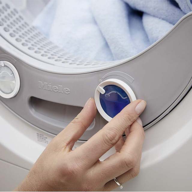 Miele 12020900 AQUA Laundry Fragrance for T1 Dryers with FragranceDos - Fresh Scent & Deep Cleaning, Up to 50 Cycles, 12.5 ml