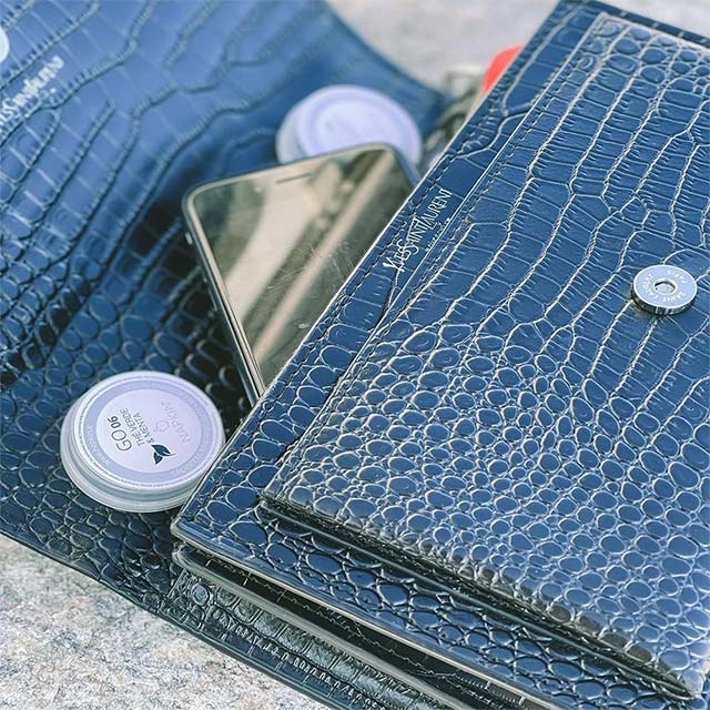 NAPKIN GO 100% Viscose Hypoallergenic Compressed Capsule Wipes – 50 Count with Built-In Moisturizing Liquid & Green Tea Essence