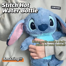 زجاجة ماء ساخن Fluffy Stitch مع غطاء قطيفة – سعة 500 مل، تدفئة لطيفة وعلاج حراري ومدفأة لليدين