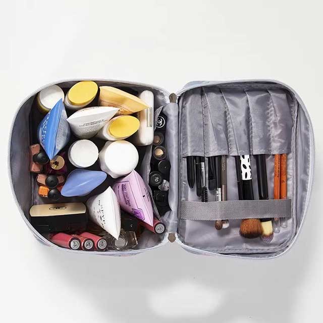 Waterproof Makeup Bag for Women – High Capacity Travel Toiletry Organizer with Zipper for Cosmetics & Beauty Essentials