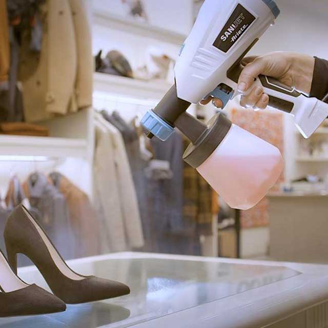 Ariete Sani-Jet Spray Gun – 400W, 700cc Capacity, 6m Power Cord, 3 Jet Directions, Adjustable Intensity – Ideal for Sanitizing Home, Office, Car, and More – White (ART4126)