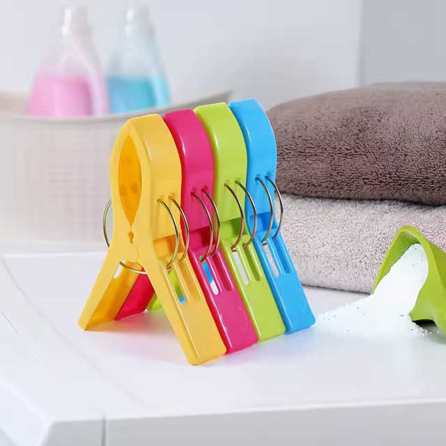 Beach Towel Clips Chair Clips Towel Holder - Plastic Hanging Clip Clamps for Outdoor Use