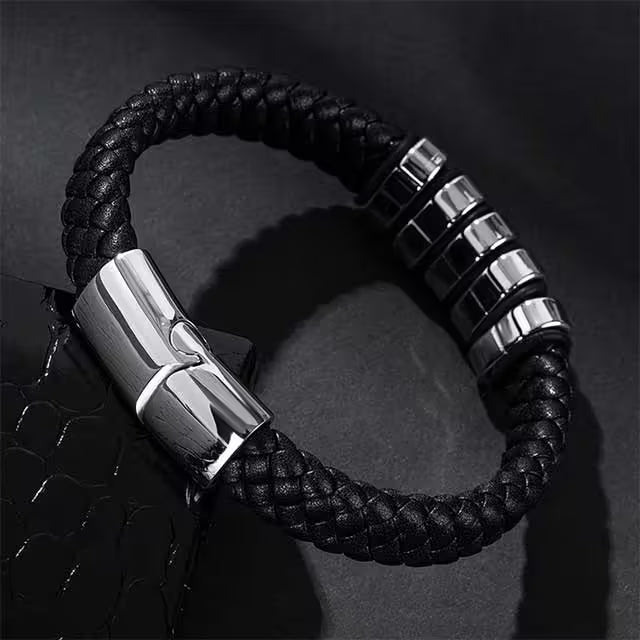 Classy Men Leather Bracelet (EGBT077)