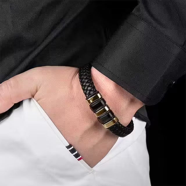 Classy Men Leather Bracelet (EGBT077)