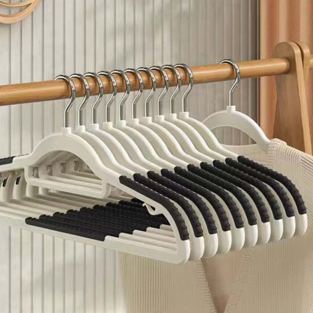 Seamless Wide Shoulder Clothes Hanger – Anti-Slip & Anti-Bulging, Thickened for Dry & Wet Use