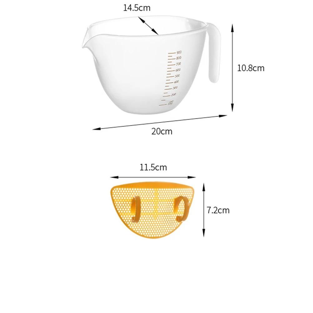 Égouttez le bol de riz