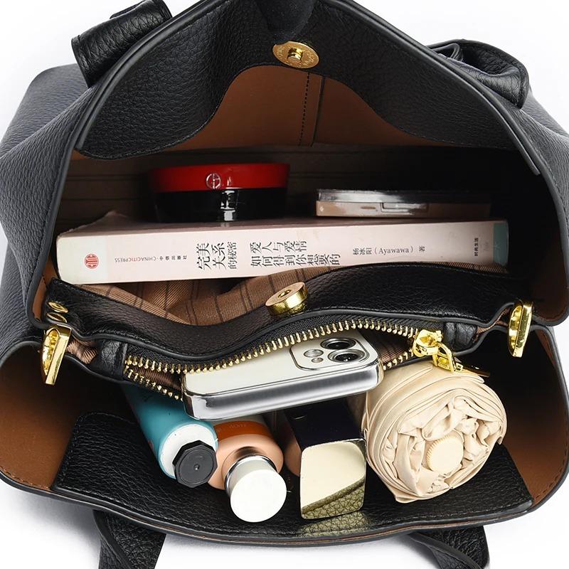 Women's Classic Black Shoulder Bag (EGB229)