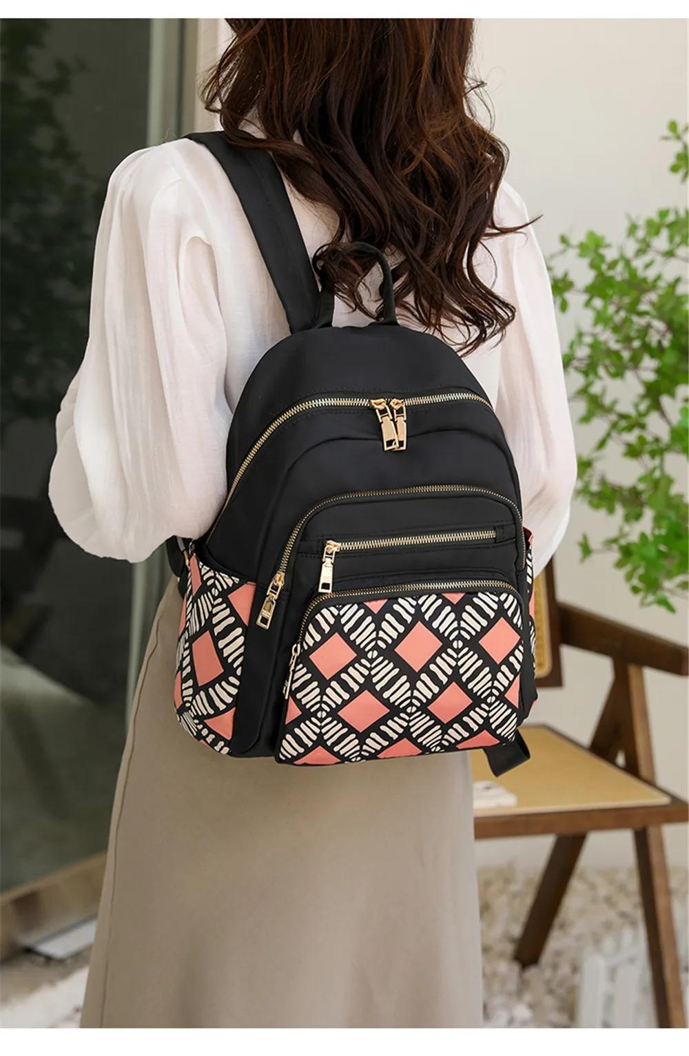 Sac à dos pour femme avec motif imprimé (EGB137)