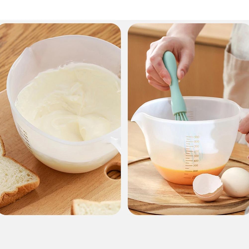 Égouttez le bol de riz