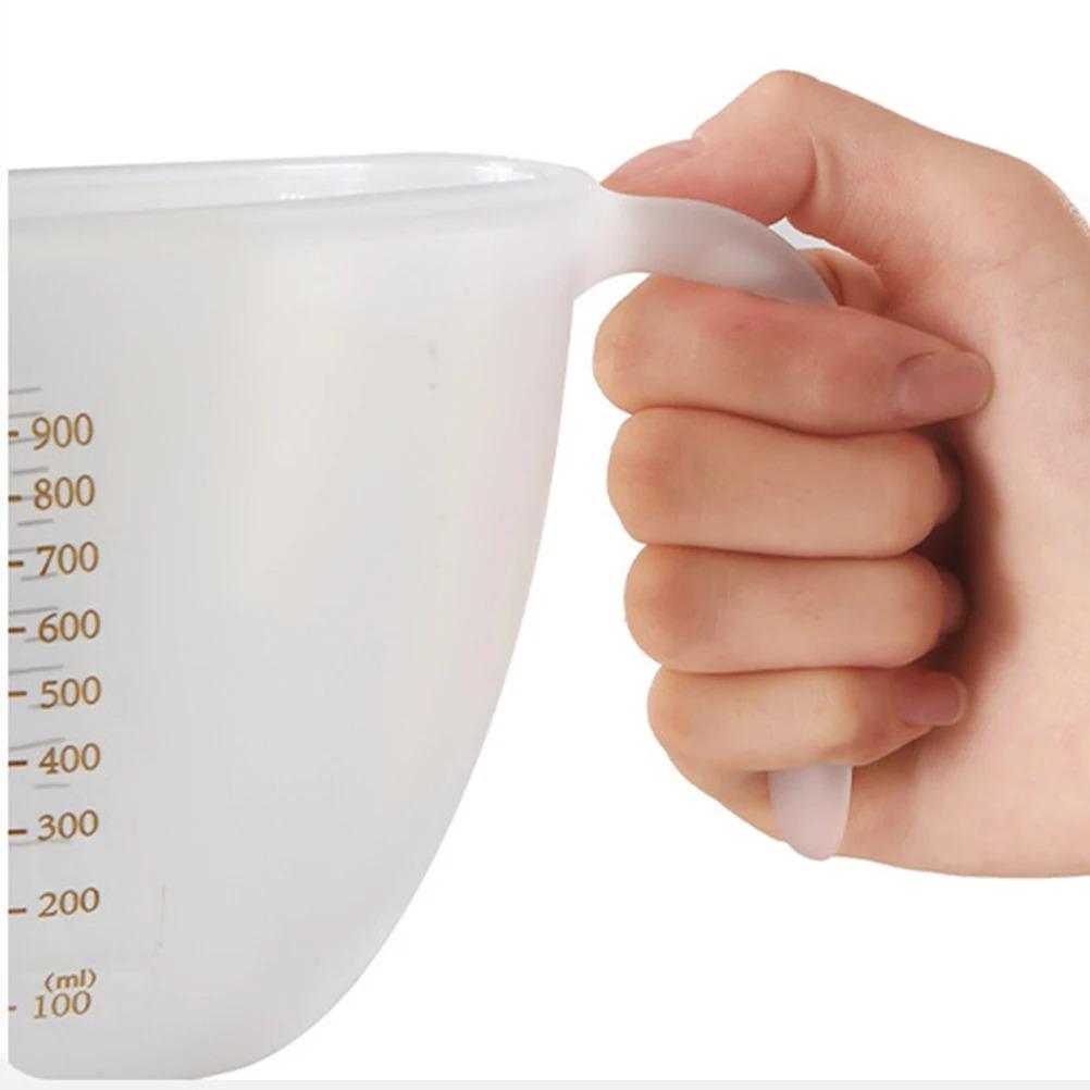 Égouttez le bol de riz