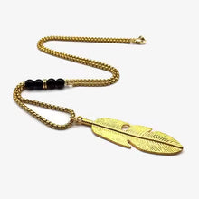 Collier vintage avec pendentif en plumes (EGN062)