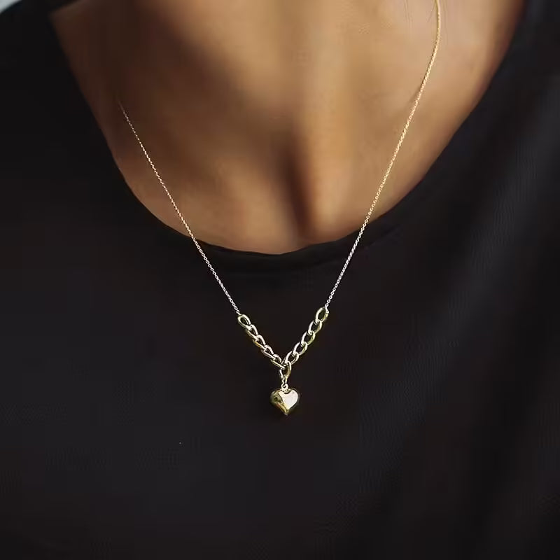 قلادة نسائية على شكل قلب (EGN068)