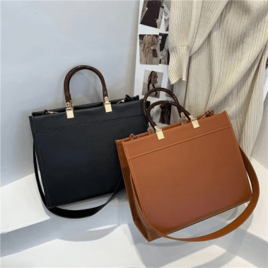 large capacity women purse egb228 featured img