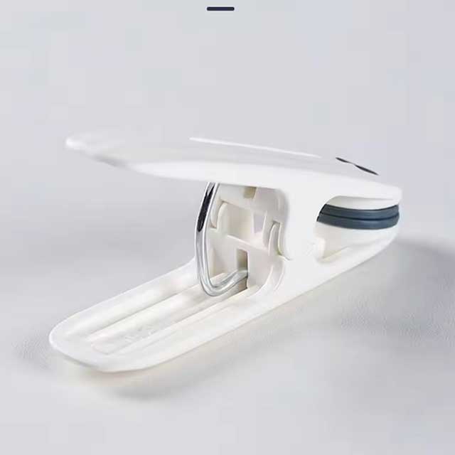 12Pcs Large Windproof Clothes Pegs for Quilts & Laundry - Durable Cotton Quilt Hangers & Household Clothespins for Strong Fixing & Organization