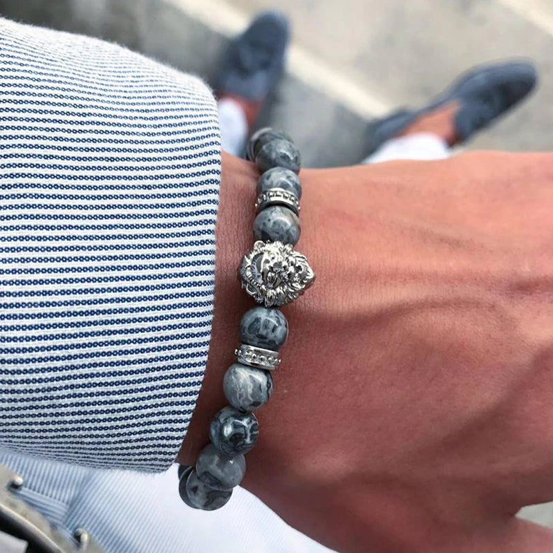 Bracelet pour homme en forme de tête de lion, fait main avec des perles de pierre de 8 mm (EGBT015)