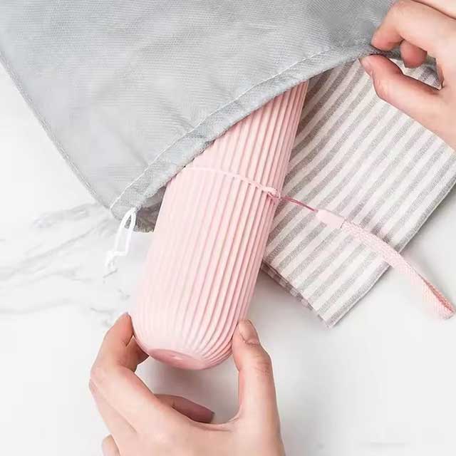 Portable Toothbrush and Toothpaste Cup Set – Vertical Stripe Design, Travel-Friendly Toothbrush Holder and Mouthwash Cup