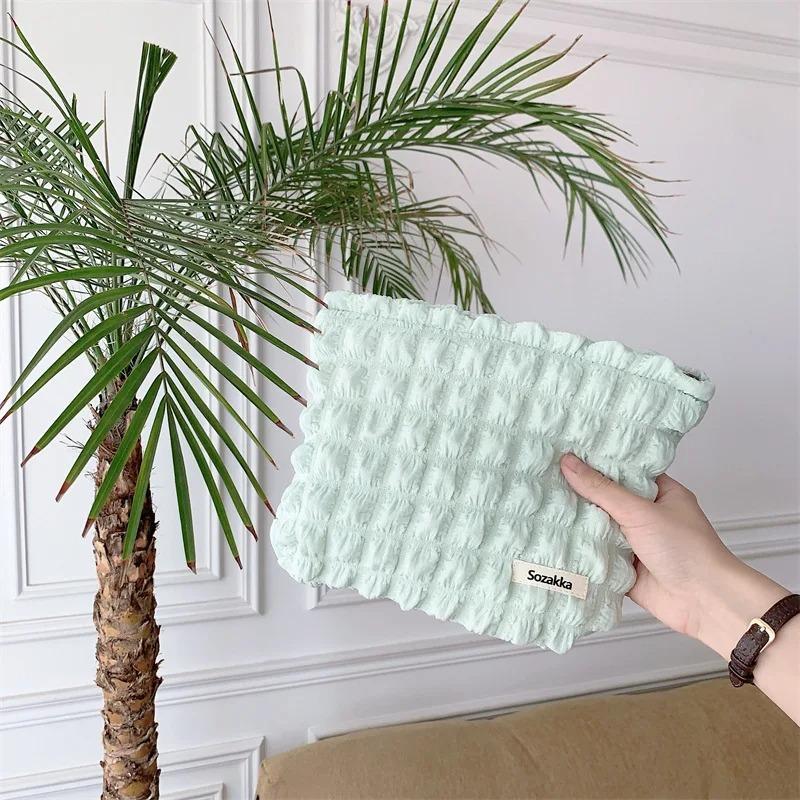 Pochette cosmétique en fil à bulles aux couleurs de bonbons (EGB204)