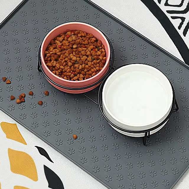 1PC Paw Print Silicone Pet Mat – Leak-Proof, Spill-Proof Feeding Mat for Cats & Dogs, Easy to Clean