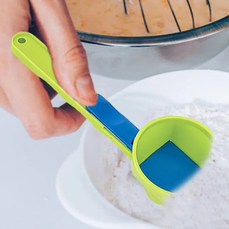 2-in-1 Coffee Scoop & Funnel – Creative Sliding Protein Powder Measuring Spoon – Mess-Free Reusable Filling Tool for Narrow Water Bottles, Jars, and Gym Shakers – 14cm Compact Design