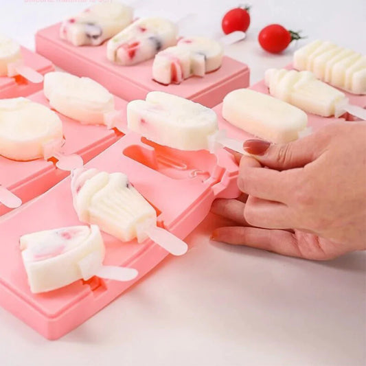 Silicone Ice Cream Mold with Lid & Sticks – DIY Popsicle Maker for Kids and Homemade Frozen Treats