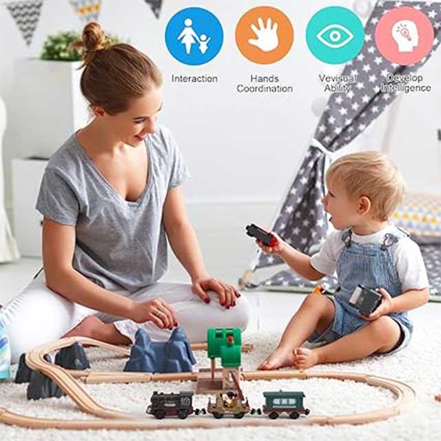 3 Pcs Magnetic Retro Battery Operated Train Toy Set