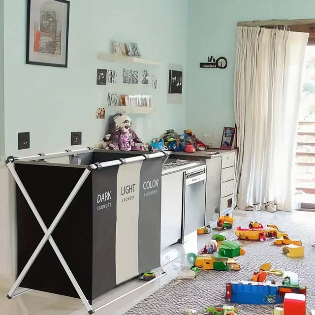 3-Section Foldable Laundry Sorter Basket - Metal & PVC with Waterproof Oxford Bags, Aluminum Frame for Home & Dormitory Clothes Storage