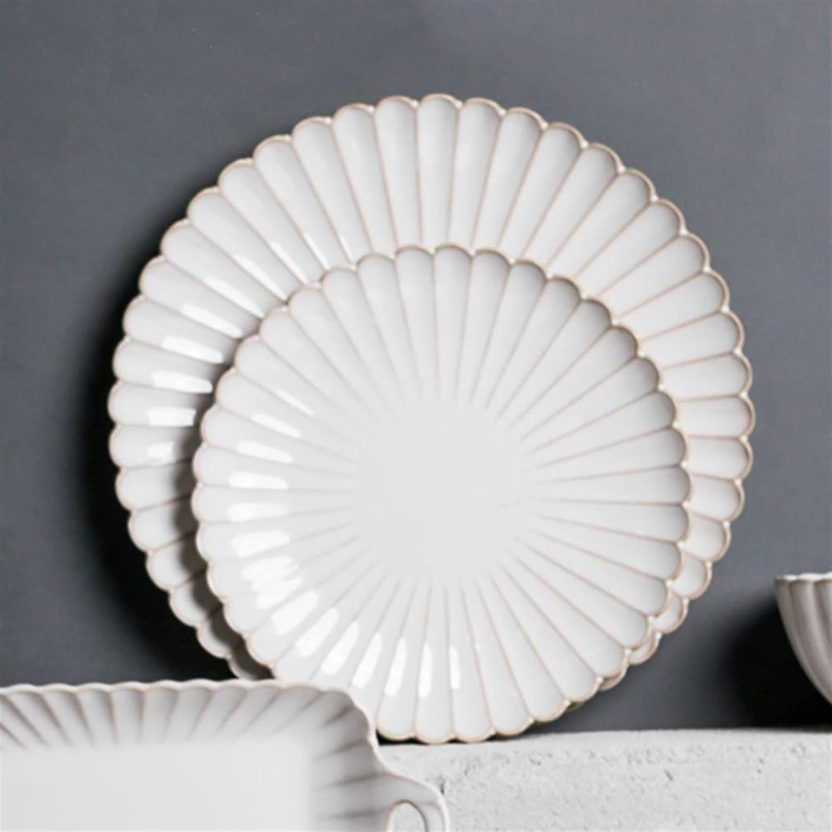 Vaisselle classique en céramique blanche – Assiettes creuses rondes – Assiettes à salade et à dessert minimalistes de couleur unie – Vaisselle professionnelle pour restaurant (bol de 4,5 pouces/assiette de 10 pouces/assiette de 8,5 pouces)