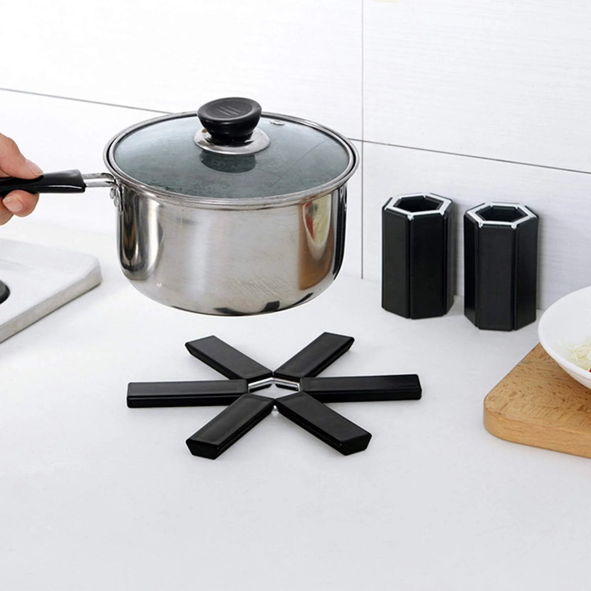 Foldable Silicone Pot Mat – Heat Resistant Non-Slip Trivet for Hot Pots, Pans & Kitchenware