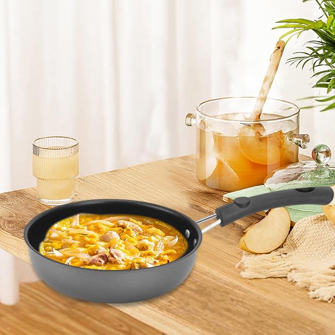 Mini poêle à frire portable avec manche ergonomique – Poêle à omelette compacte antiadhésive – Poêle durable pour crêpes et steaks, pour la maison et le camping