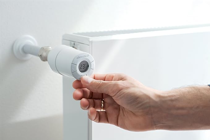 مجموعة منظم الحرارة الذكي للمشعات Devolo Home Control - تحكم ذكي في تدفئة المنزل عبر تطبيق وتوافق مع Alexa