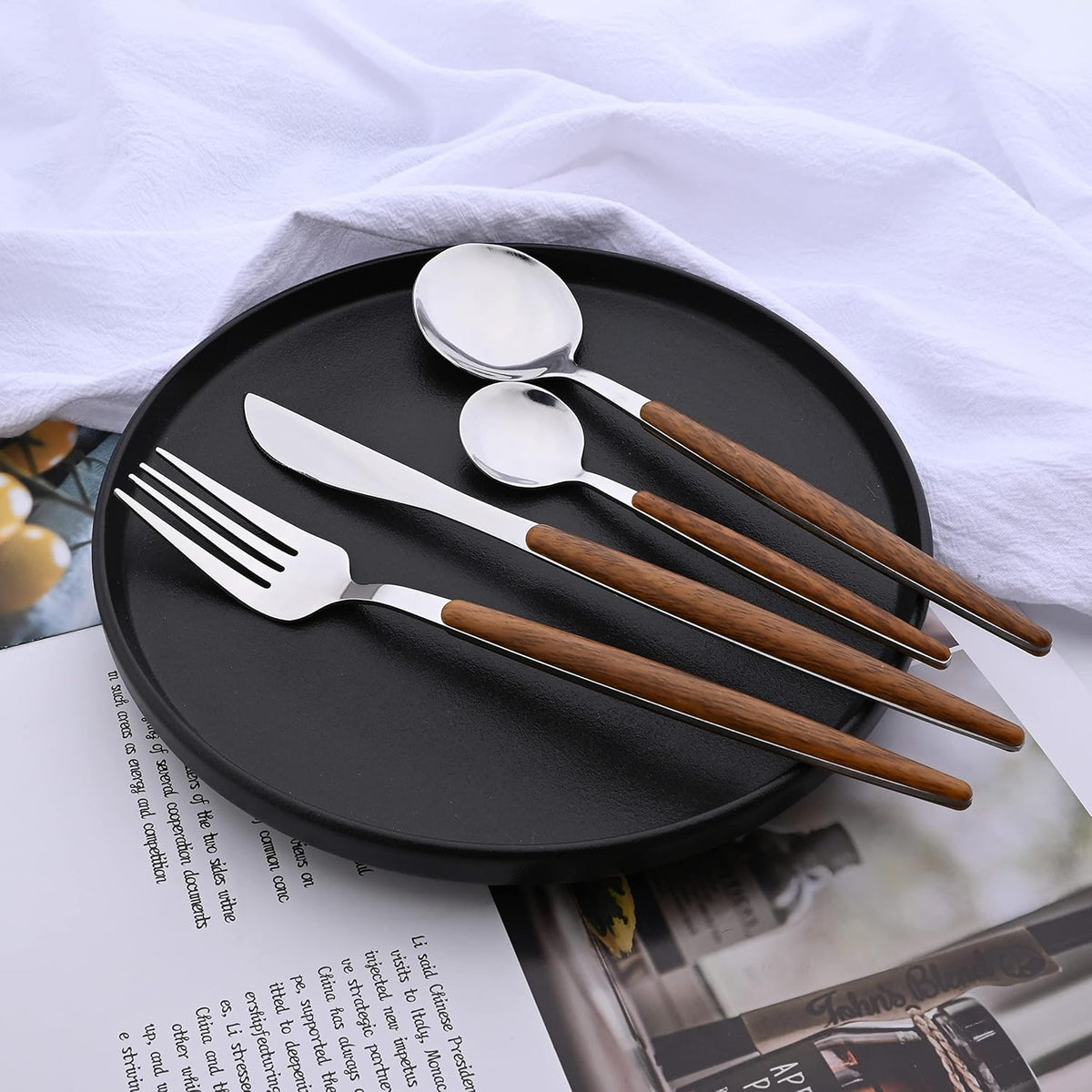 Stainless Steel Cutlery Set – Vintage Imitation Wood Handle – Professional Western Tableware Kit with Steak Knife, Fork, Spoon, and Teaspoon (Mirror Polished)