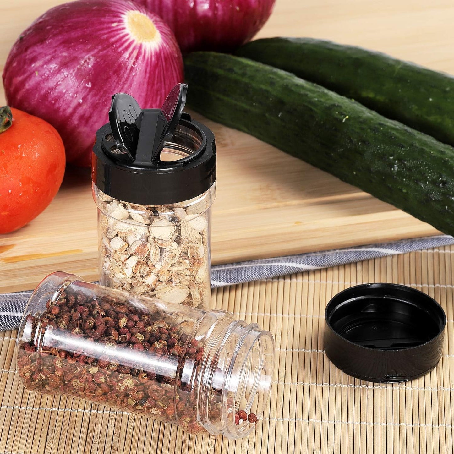Clear Plastic Spice Jars – Airtight Seasoning Containers with Shaker Lids for Kitchen Storage