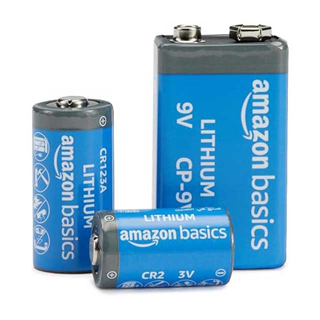 Amazon Basics Non-Rechargeable CR2