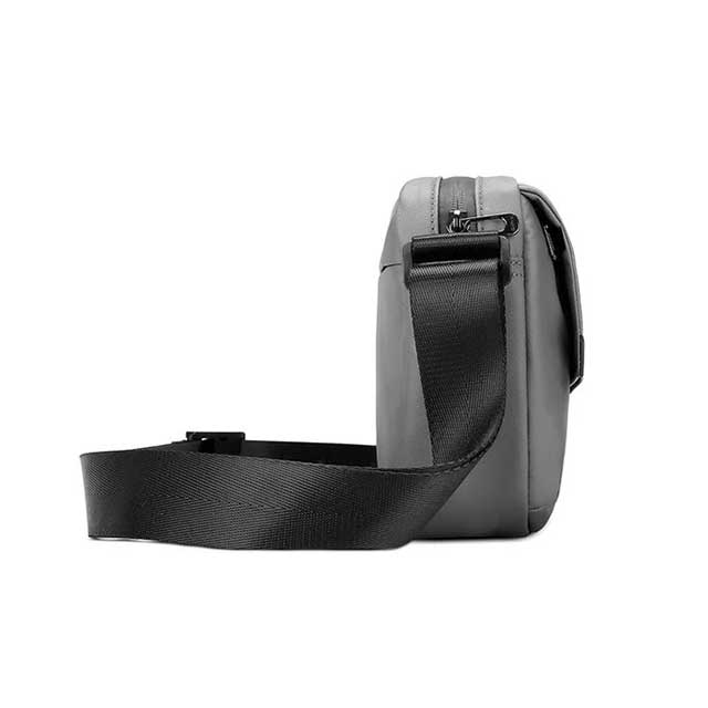 BANGE Waterproof Chest Bag – Lightweight Crossbody Sling for Travel, Hiking & Daily Use