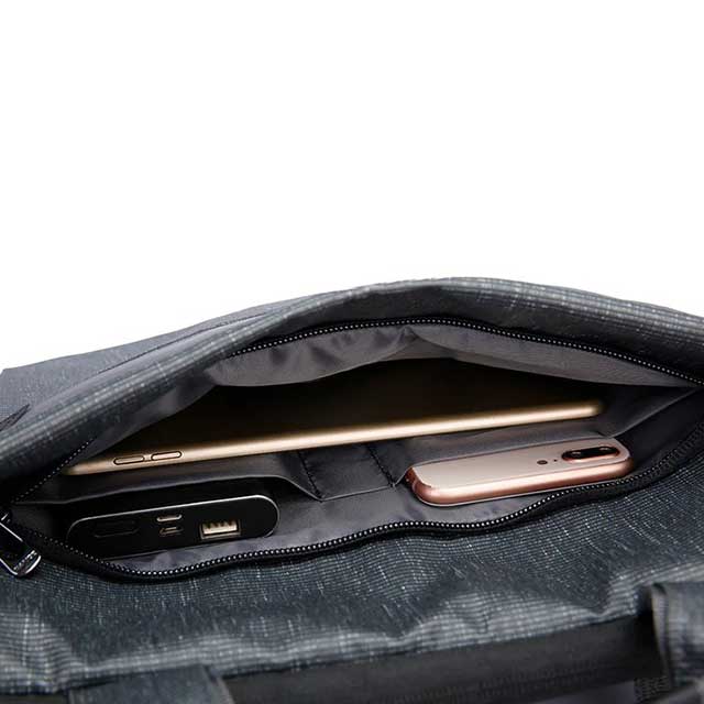 BANGE Waterproof Handbag – Stylish and Durable Water-Resistant Shoulder Bag for Everyday Use