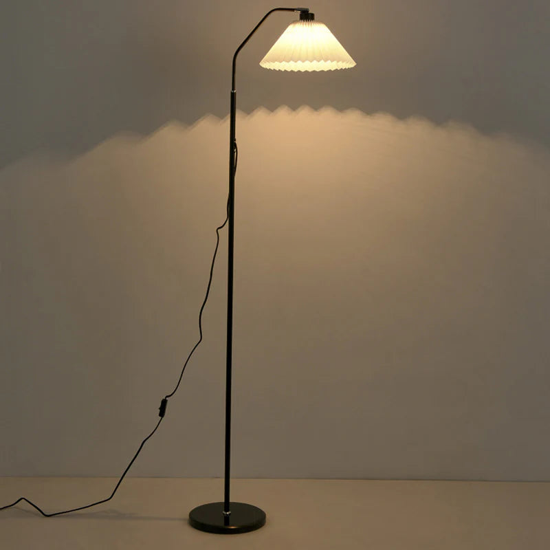 LED Sofa Floor Lamp with Flexible Gooseneck – Dimmable Reading & Task Light – 2-in-1 Table or Floor Standing Lamp for Living Room & Office