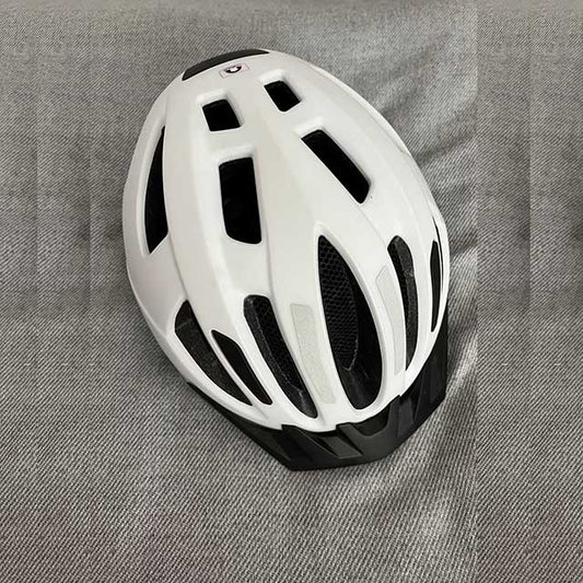 Bicycle helmet with removable rear light