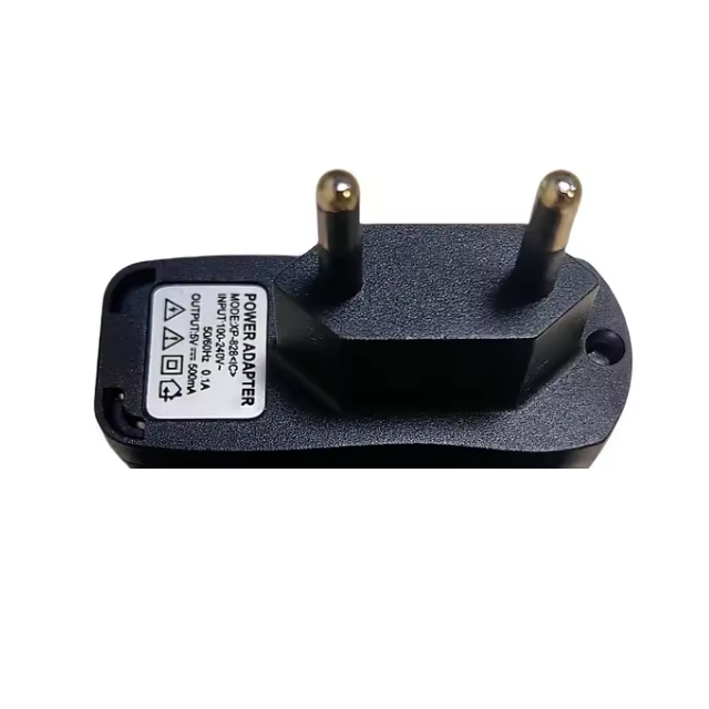 Black USB Power Adapter – 5V 0.5A Output, 10–220V Input Plug for Mobile and Small Electronics