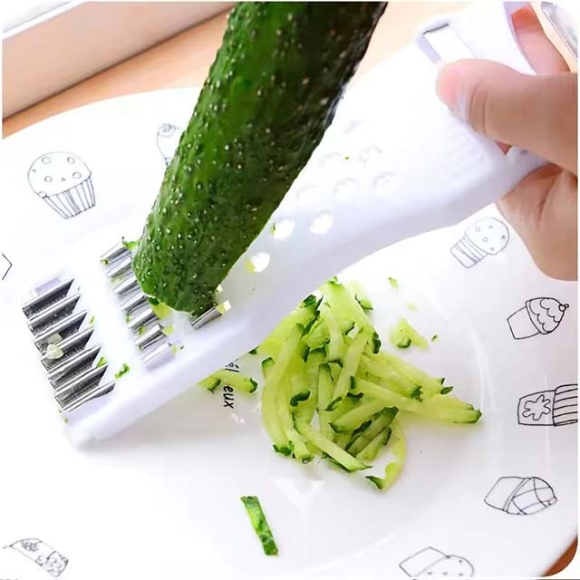 Handheld Carrot Grater & Vegetable Cutter – Multifunctional Kitchen Tool for Slicing, Mashing & Peeling